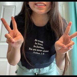 Joshua 1:9 Forever 21 T-shirt Size L